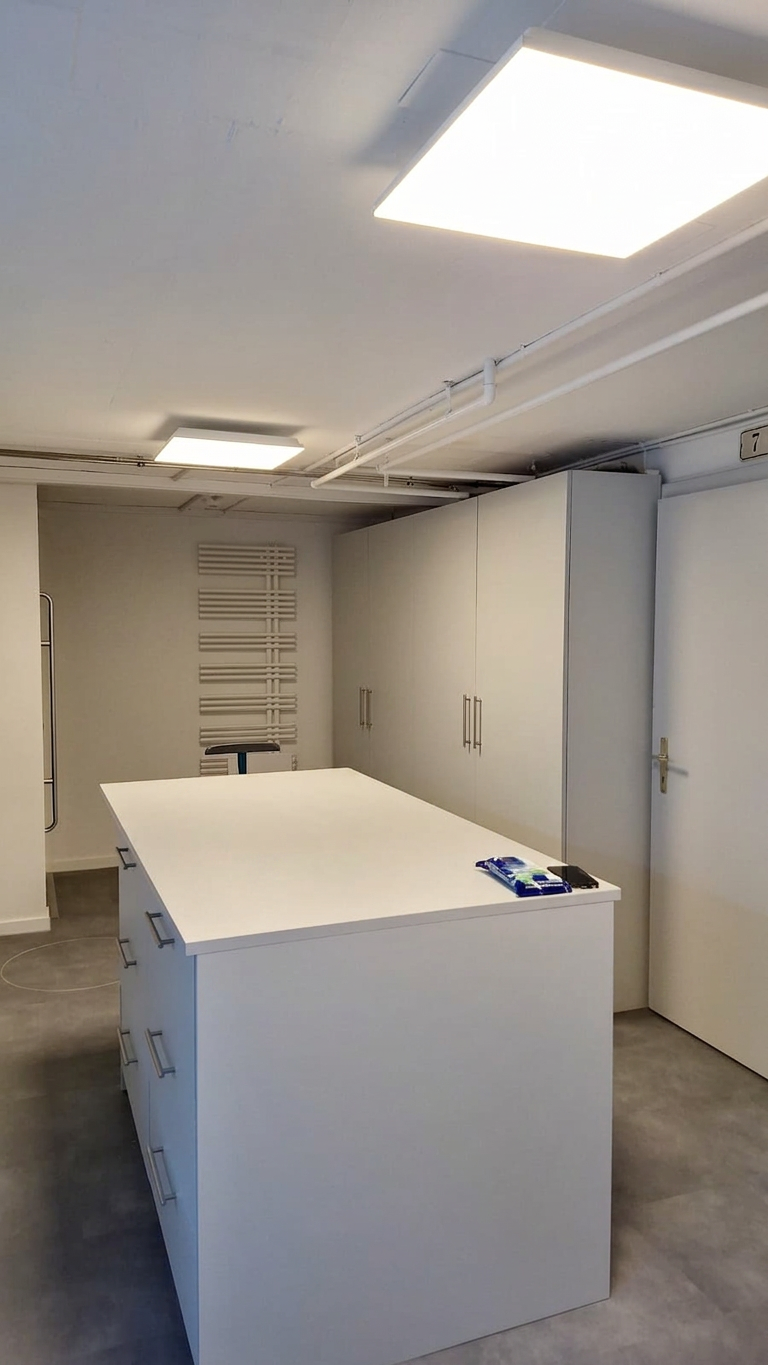 Waschküche, Einrichtung, nach Maß, vom Schreiner, Einbauschrank für Waschmaschine, Einbauschrank Südbaden, Lauchringen, Schreinerei, Nähe Schweiz